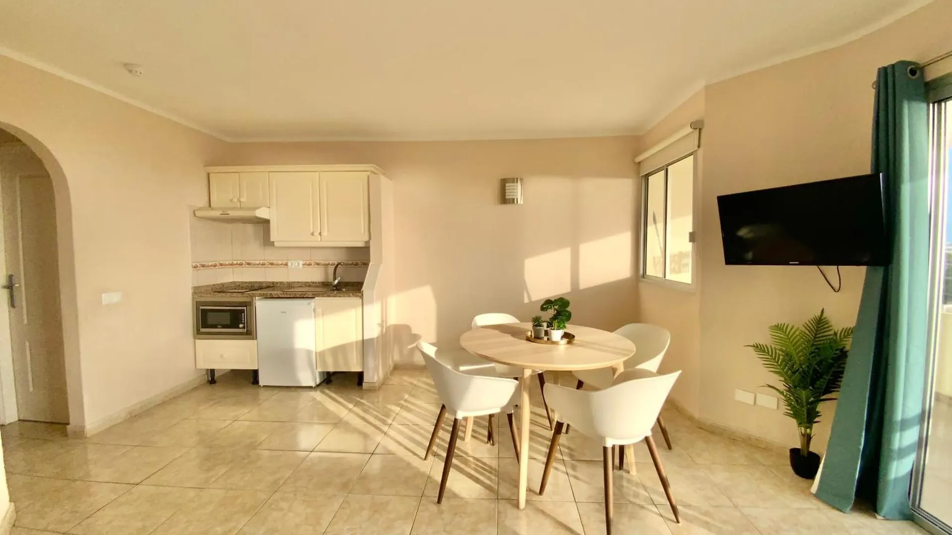 Penthouse With Sea Views At Hotel 3 Strars Hovima Santa Maria